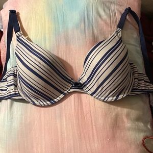 Bra 34d